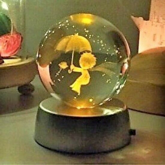 ByGufi Kişiye Özel Hediyelik Cam Küre – Küçük Prens Figürlü | Dekoratif ve Gece Lambası