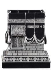 ByGufi Beytullah Boytu – Küçük Boy – Sarı/Gümüş, Hane-i Birr Temalı, Altın Oluk, Şazirvan ve Selçuklu Motifli Kaide, Kristal Taş Detaylı, Polyester, Kişiselleştirilebilir Hediye