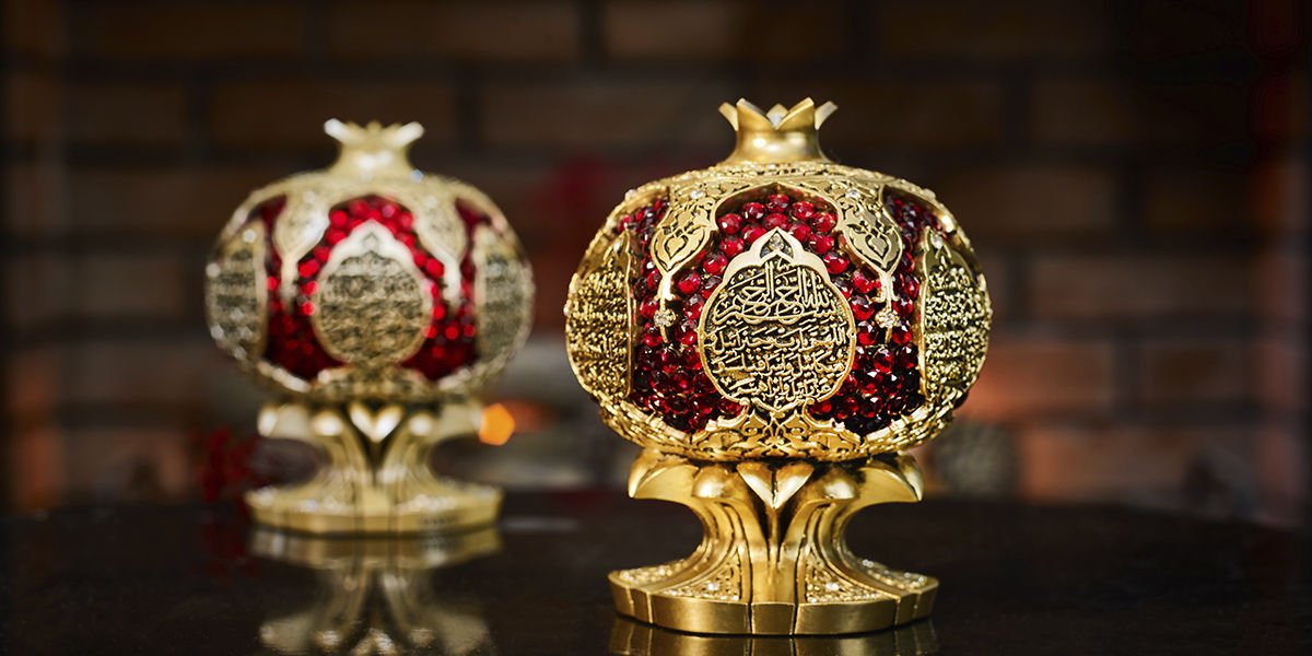 ByGufi Kişiye Özel Nar Boytu – Bereket & Karınca Duası Temalı Dekoratif Obje, El İşçiliği Polyester, Kristal Taşlı, Bire Bin Bereket Sembolü