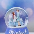 ByGufi Kış Temalı Kar Küresi Büyük Boy – Işıklı, Müzikli, Kar Püskürtmeli, Sevgili ve Kış Hediyesi, Ev ve Ofis Dekoru