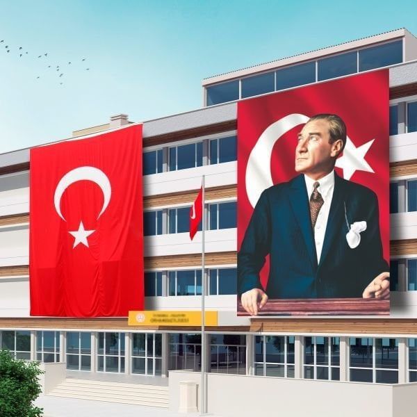 ByGufi Kurumsal Hediye – Türk Bayrağı + Atatürk Posteri 400x600 cm | Özel Tasarım | Raşel & Saten Kumaş