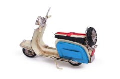 ByGufi Nostaljik Dekoratif Metal Scooter – Vespa Modeli, Vintage Eskitme, El Boyamalı, Metal Tasarım, Ev ve Ofis Dekoru, Koleksiyonluk Hediye