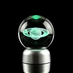 ByGufi Kişiye Özel Hediyelik Cam Küre – Saturn Gezegen Figürlü | Dekoratif ve Gece Lambası