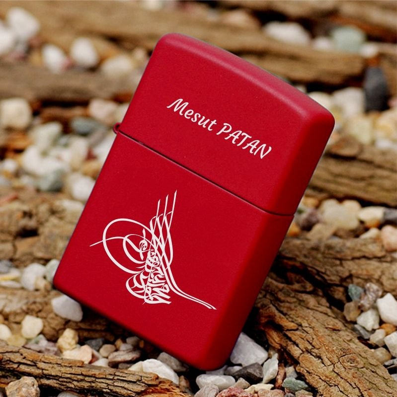 ByGufi İsme Özel Hediyelik Zippo Model Çakmak – Kırmızı