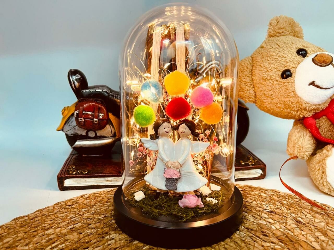 ByGufi Aşık Melek Işıklı Büyük Boy Fanus – LED Işıklı, Dekoratif, Hediyelik, Özel Tasarım