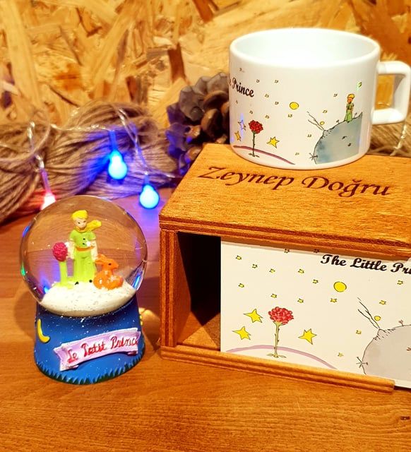 ByGufi İsme Özel KüçükPrens Kupa - KarKüresi Hediye Seti