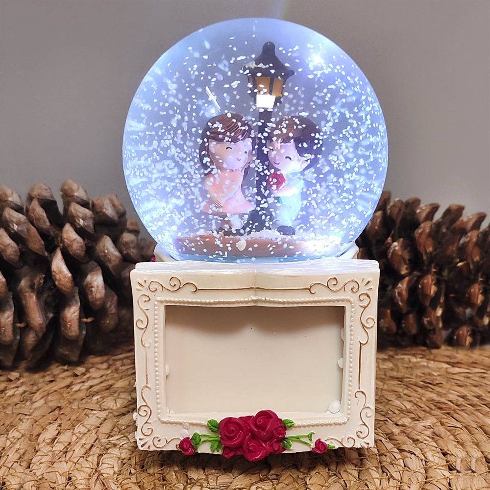 By Gufi Kişiye Özel Foto Çerçeveli Hediye Kar Küresi ve Müzik Kutusu – Büyük Boy 1 – 3D Kabartmalı Tasarım