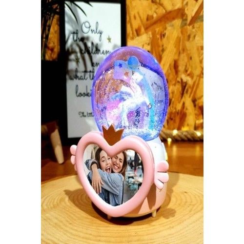 ⭐ BYGUFI – KİŞİYE ÖZEL FOTO ÇERÇEVELİ UNICORN KAR KÜRESİ VE MÜZİK KUTUSU (BÜYÜK BOY 2 – KALP ÇERÇEVE)
