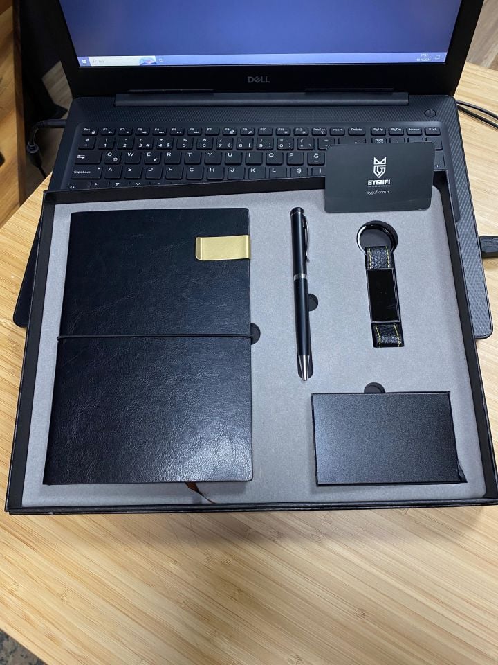 ByGufi İsme Özel Hediye Seti