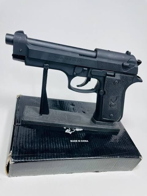 İsme Özel Komple Metal Baretta Çakmak / Siyah