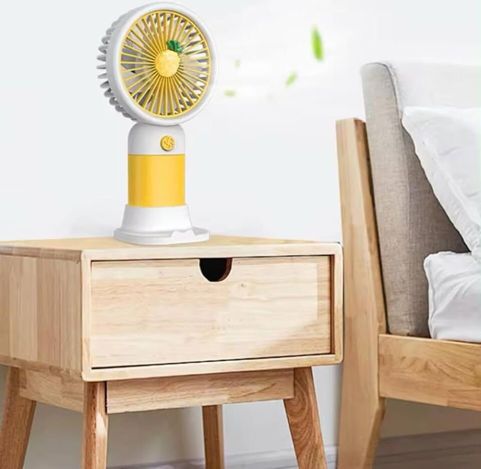 ByGufi Hediyelik Şarjlı El Fanı – Ananas Figürlü | Kompakt ve Taşınabilir Mini Fan