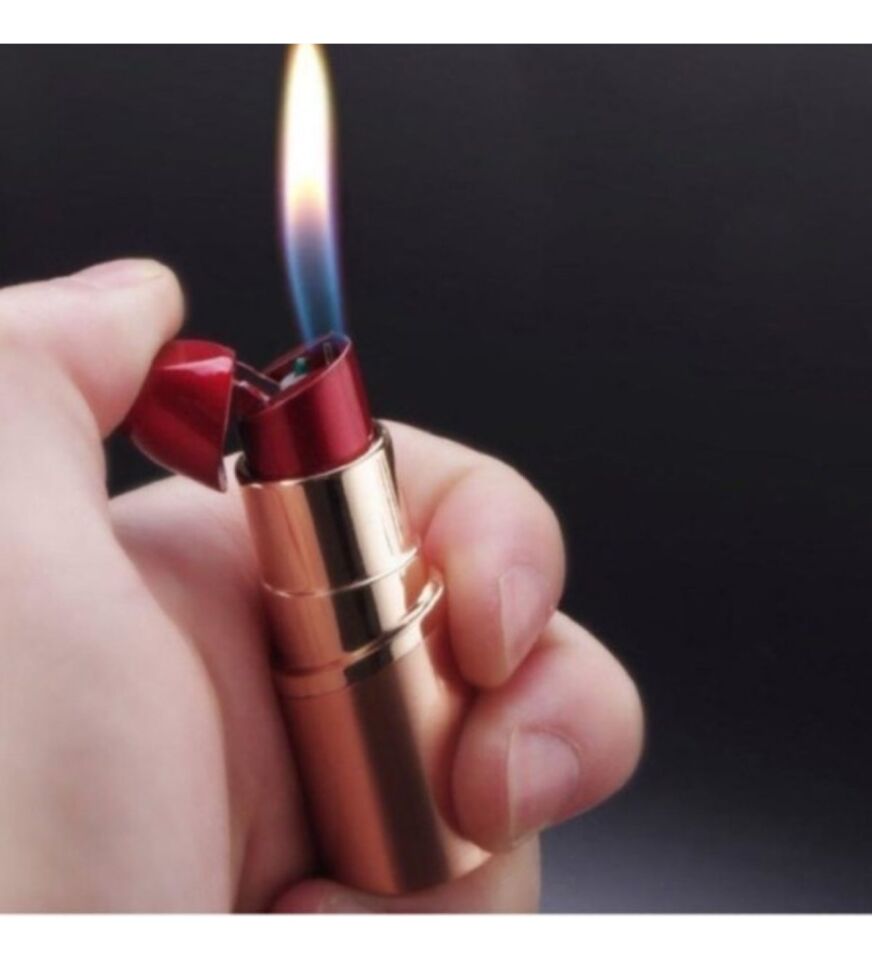 ByGufi Kişiye Özel İsimli Ruj Şeklinde Çakmak – Hediye ve Şık Aksesuar
