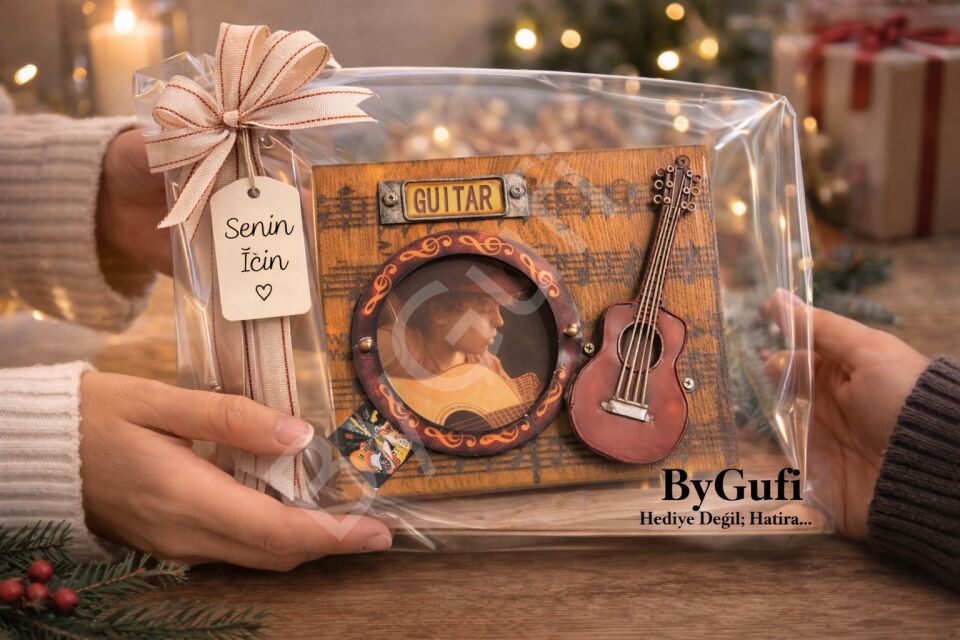 ByGufi Hediye Nostaljik Gitar Temalı Ahşap Resim Çerçevesi