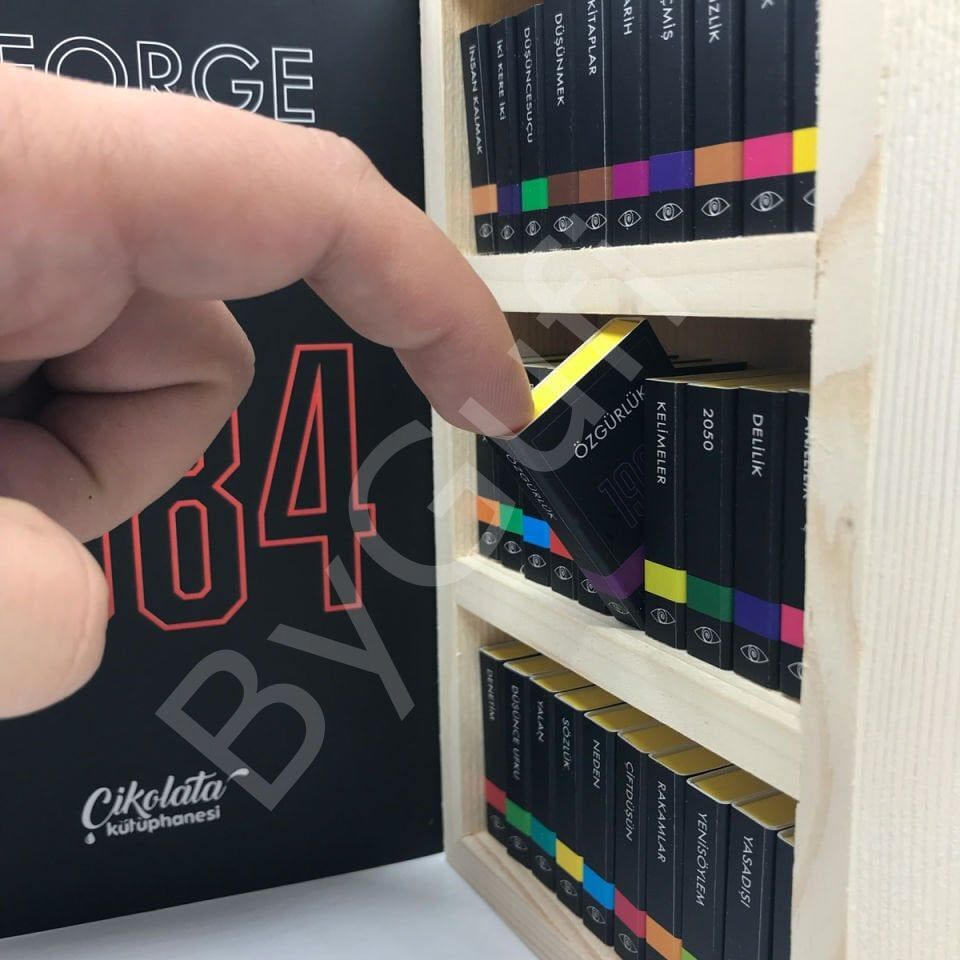 ByGufi İsme Özel Hediye Çikolata Kütüphanesi George Orwell 1984