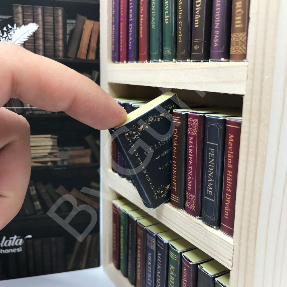 ByGufi İsme Özel Hediye Çikolata Kütüphanesi Doğu Klasikleri