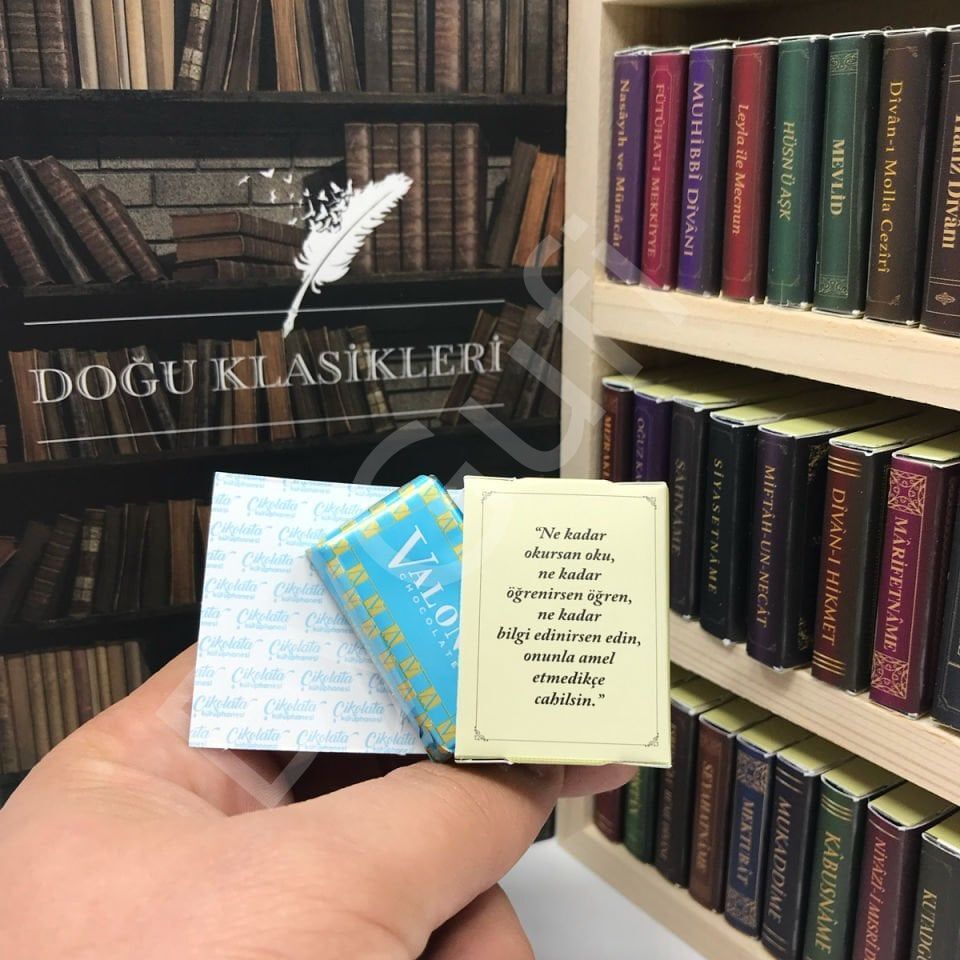 ByGufi İsme Özel Hediye Çikolata Kütüphanesi Doğu Klasikleri
