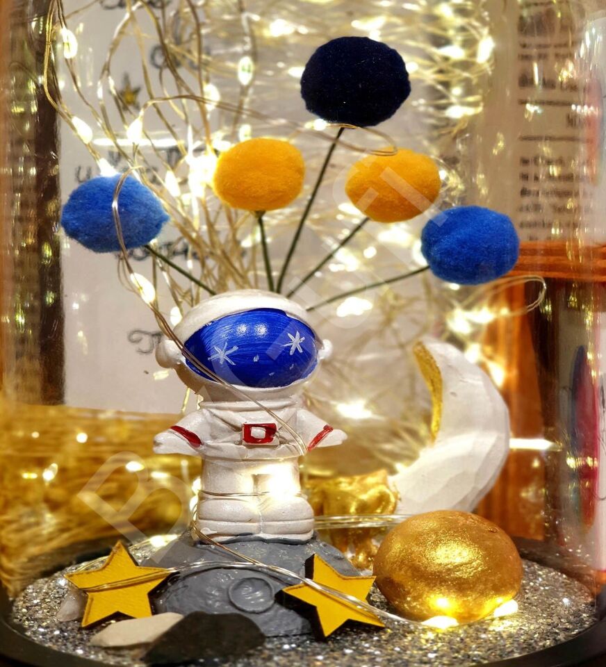 ByGufi Hediyelik Astronot Işıklı Teraryum