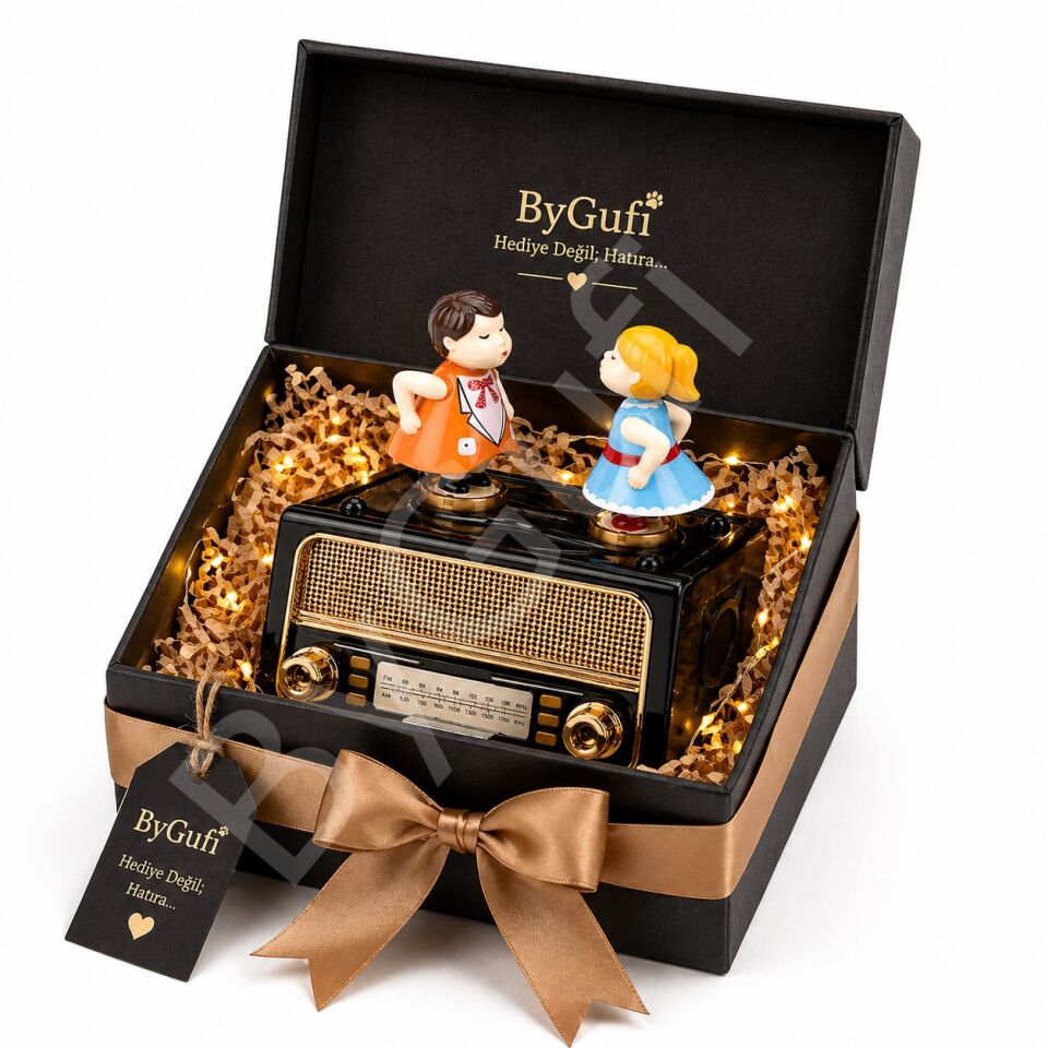 ByGufi Kişiye Özel Hediye Öpüşen Sevgililer Müzik Kutusu
