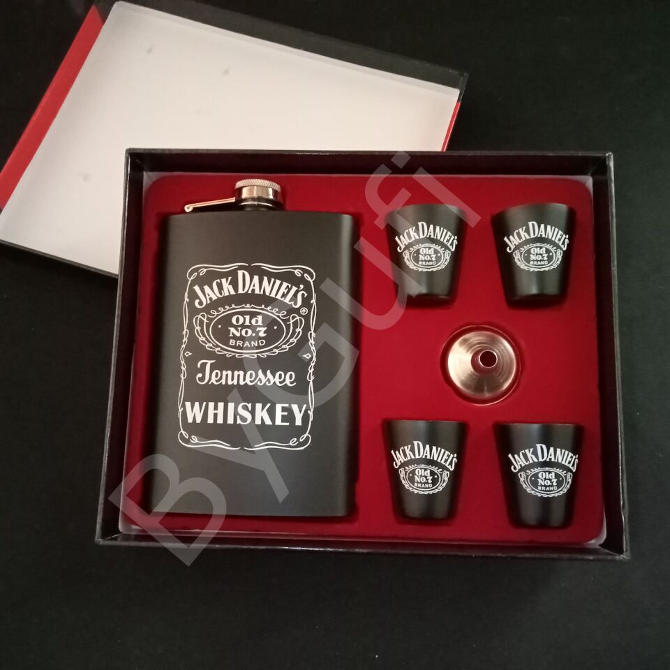ByGufi İsme Özel Hediyelik Jack Daniels Matara Seti