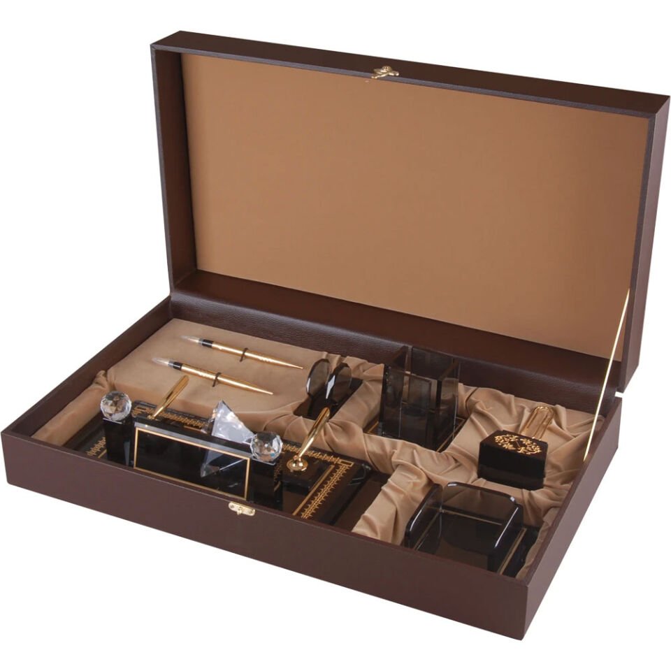 ByGufi Kişiye Özel Hediye W520 Kristal Masa Seti